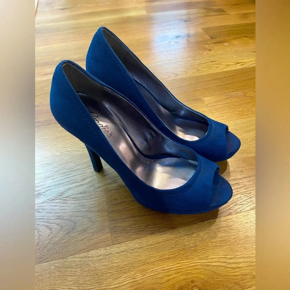Candie’s Blue Suede Peep Toe Platform Pumps Size 9 - Picture 1 of 9